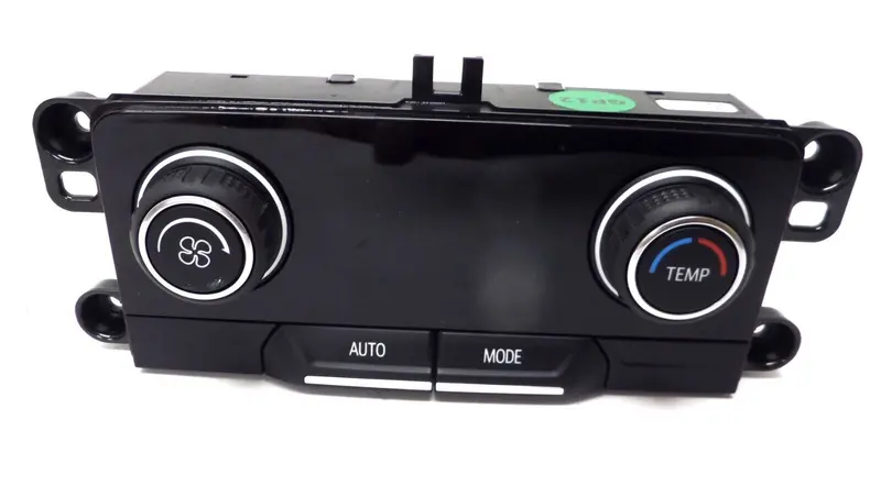 84830181 Floor Console Heather N Ac Auxiliary Rear Control Escalade Tahoe Yukon 1