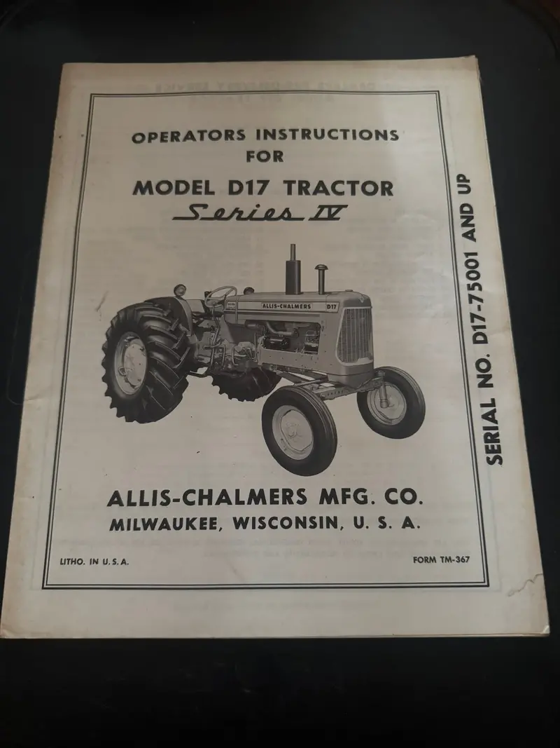 Allis-Chalmers _ Model D17 Tractor Series Iv (4) _ Operators Instructions 1