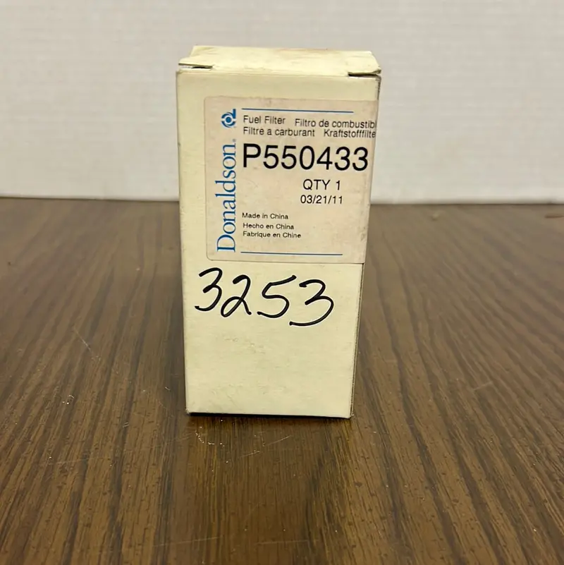 Donaldson P550433 Fuel Filter 1