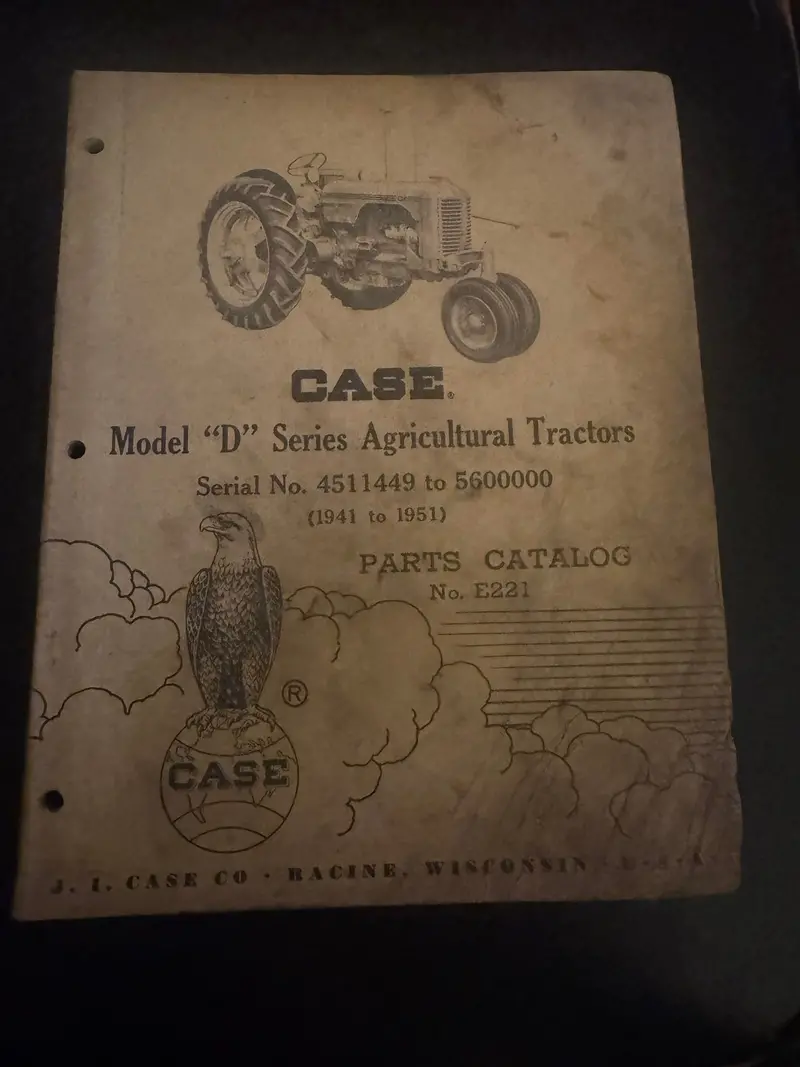 J I Case _ Model D Series Agricultural Tractors _ Parts Catalog No E221 1