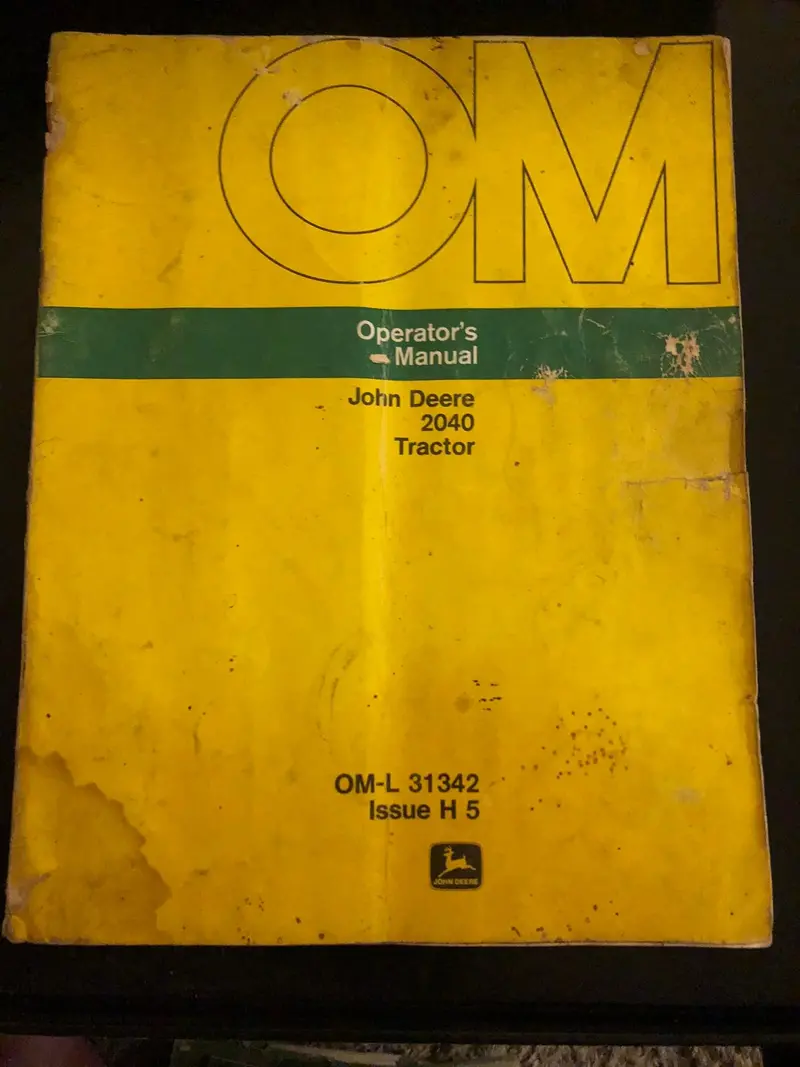 John Deere 2040 Tractor _ Operator's Manual 1