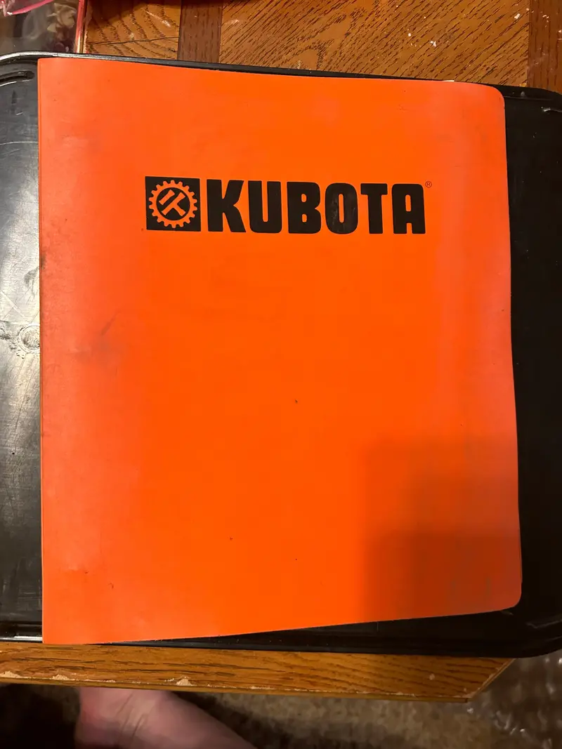 Kubota _ Dealer Service Bulletin Binder 1